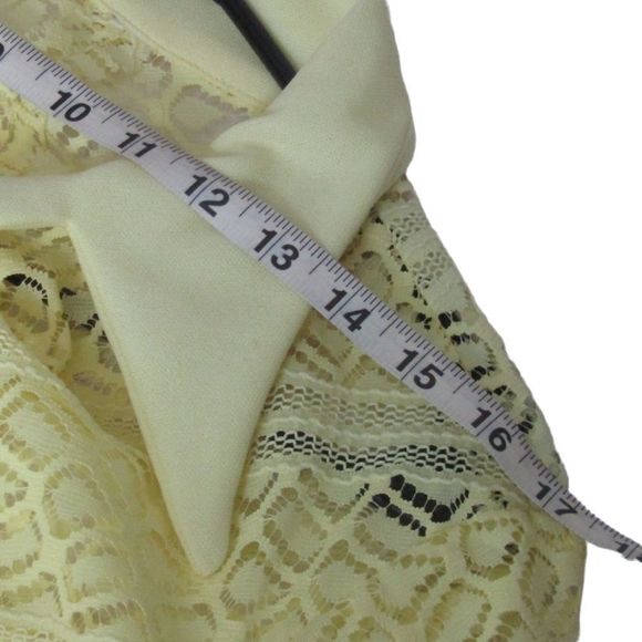 Yellow vintage cut out duster maxi length with front snaps and bow with collar - Picture 13 of 15